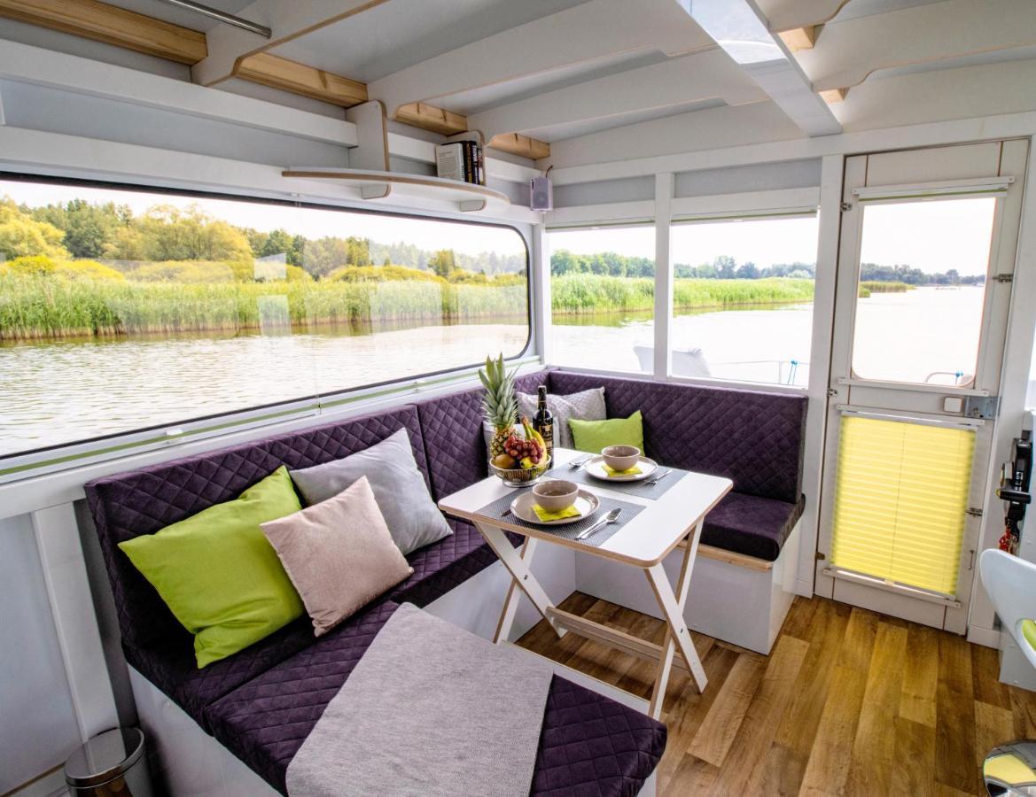 Hausboot Fiona Im Yachthafen Berlin-schmoeckwitz Auf Der Spree Und Dem Mueggelsee Von Anfang April Bis Ende Oktober * Berlino