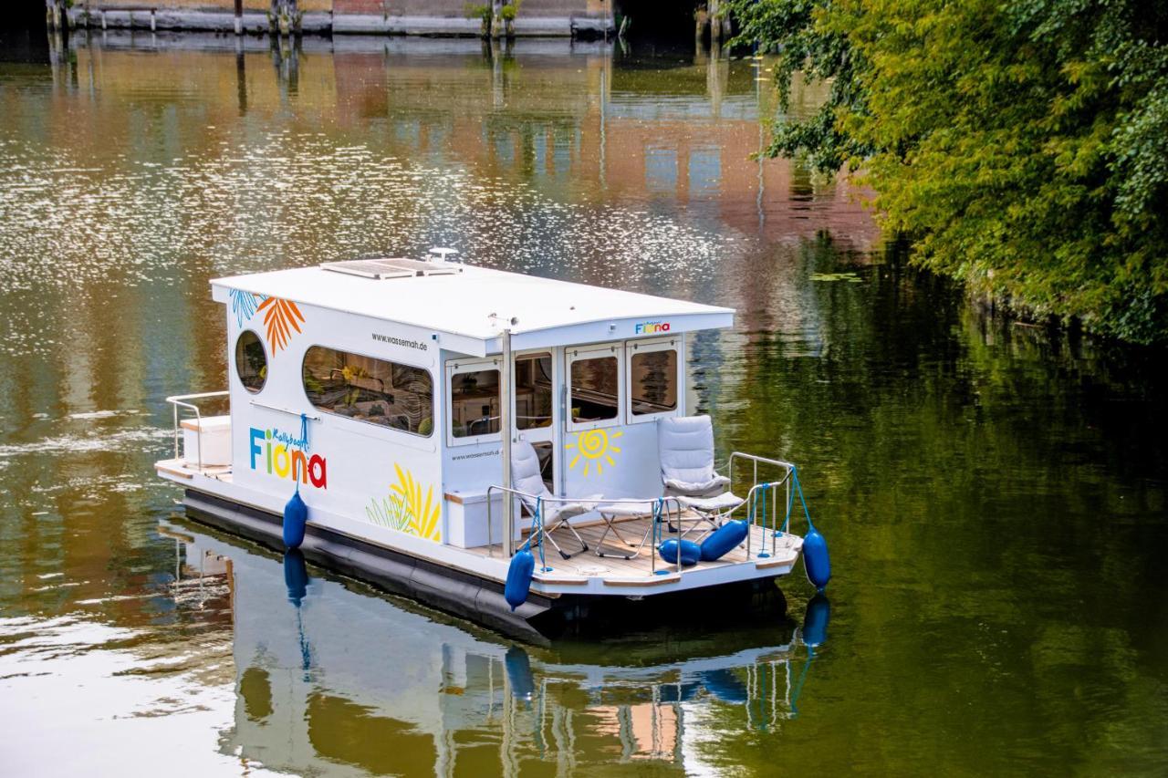 Botel Hausboot Fiona Im Yachthafen Berlin-schmoeckwitz Auf Der Spree Und Dem Mueggelsee Von Anfang April Bis Ende Oktober *